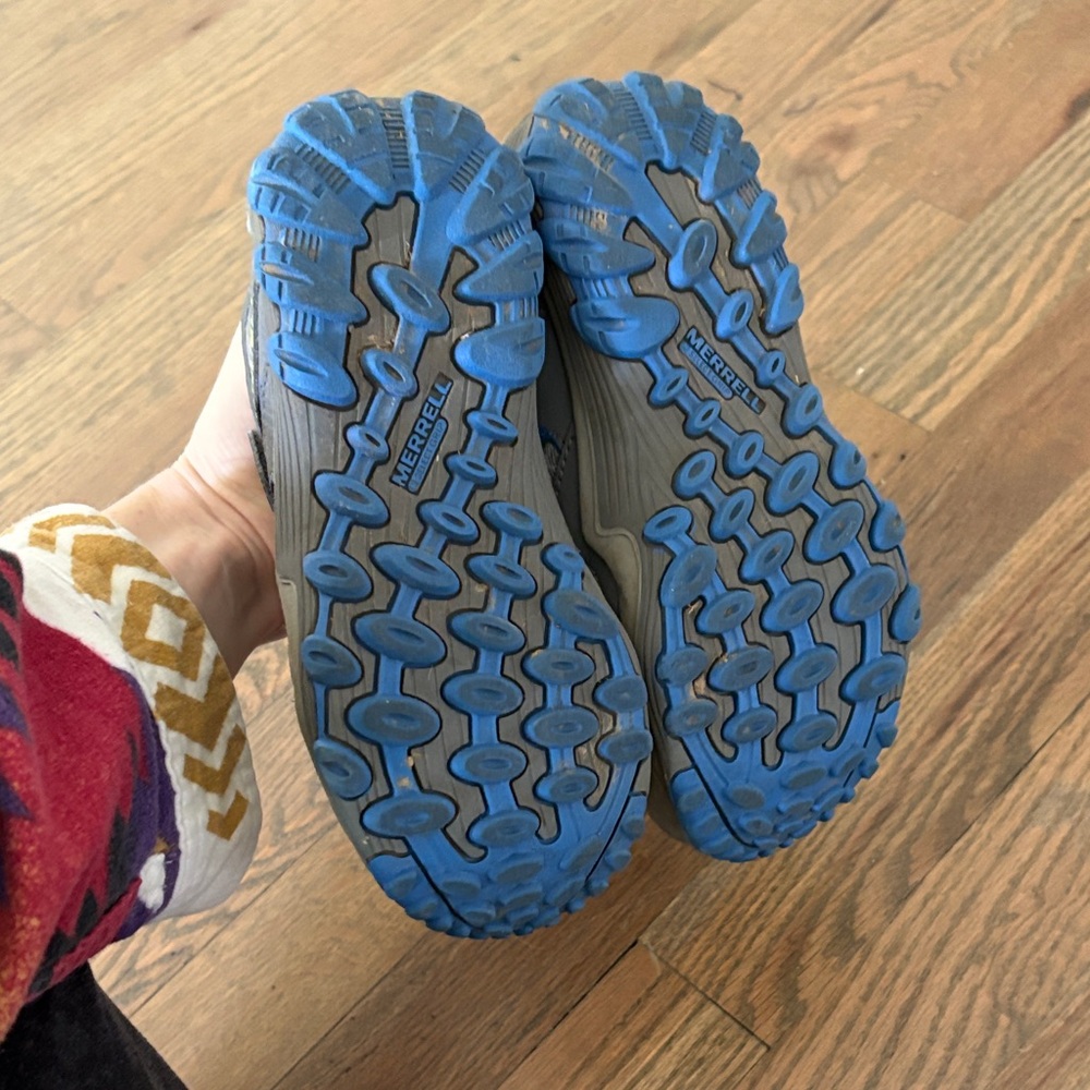 Merrell Gray and Blue Sneakers with Mesh Upper and Cushioned Sole - Picture 3 of 4